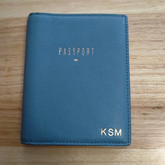 Fossil Passport Holder KSM Initials Cowhide Leather Blue Folding - Picture 1 of 4